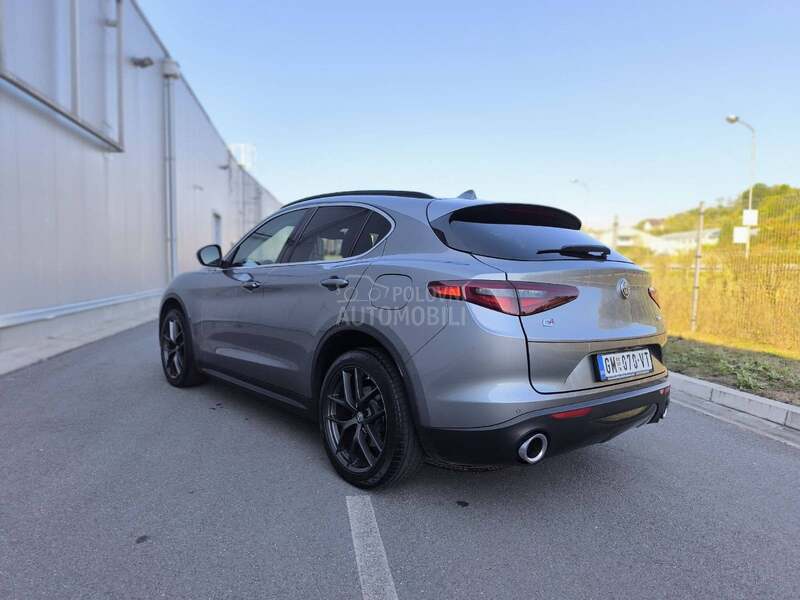 Alfa Romeo Stelvio 2.0 Q4