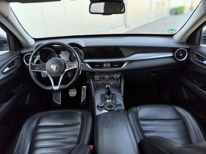 Alfa Romeo Stelvio 2.0 Q4
