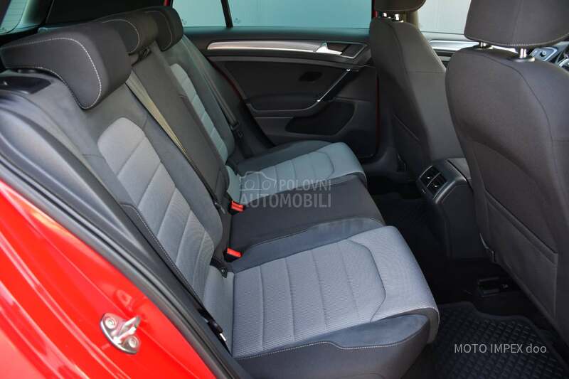 Volkswagen Golf 7 2.0 TDI/4X4/R-LINE