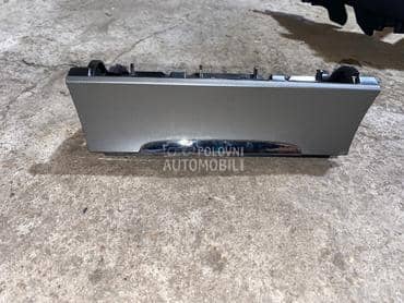 Piksla, pepeljara za Volkswagen Passat B6