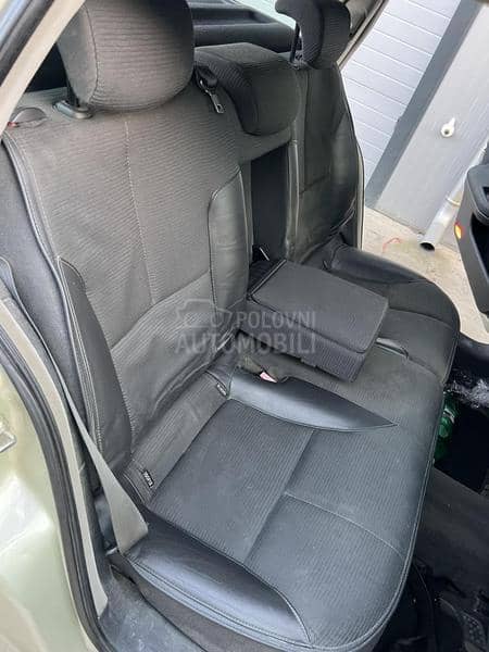 Sedište zadnje karavan