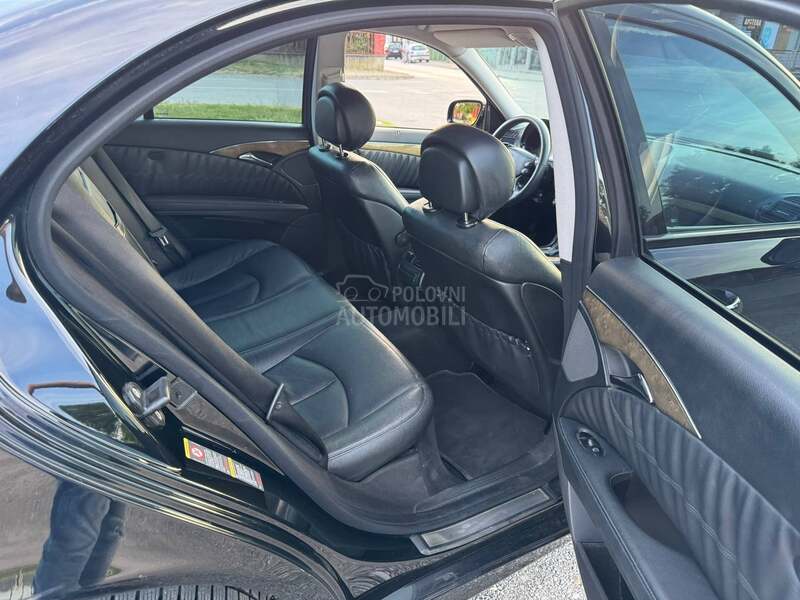 Mercedes Benz E 320 4 MATIC