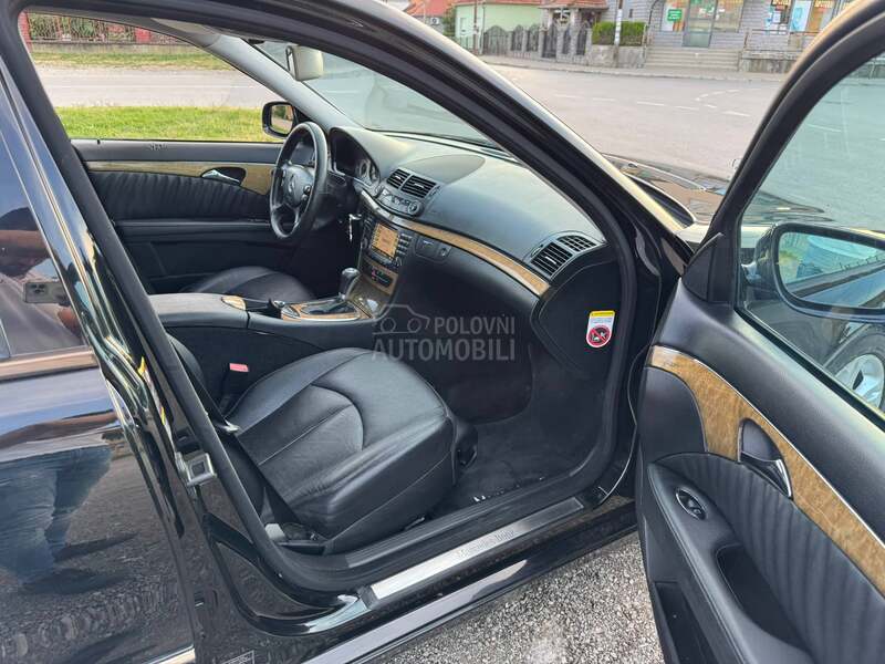 Mercedes Benz E 320 4 MATIC