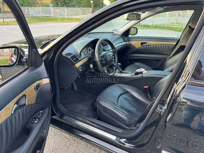 Mercedes Benz E 320 4 MATIC