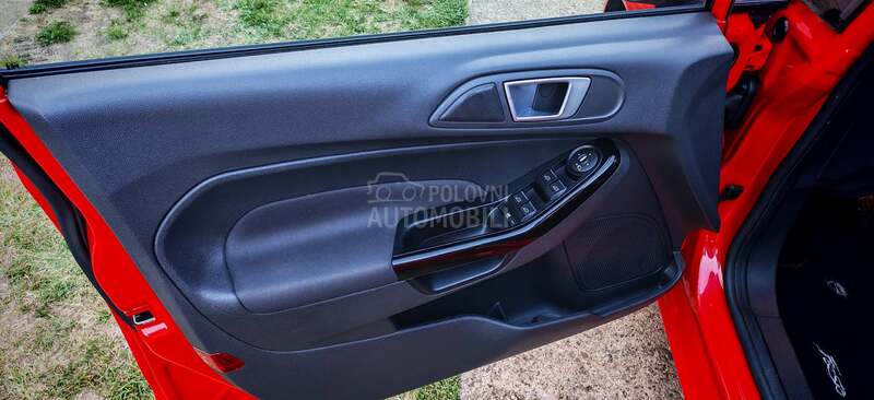 Ford Fiesta 1.0 CH T0P 0pis