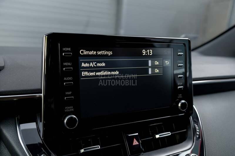 Toyota Corolla HYBRID/LUNA