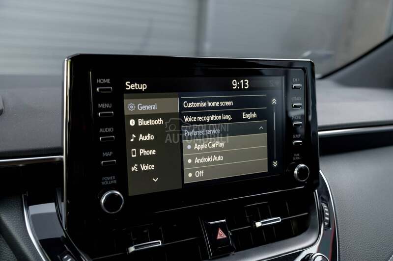 Toyota Corolla HYBRID/LUNA
