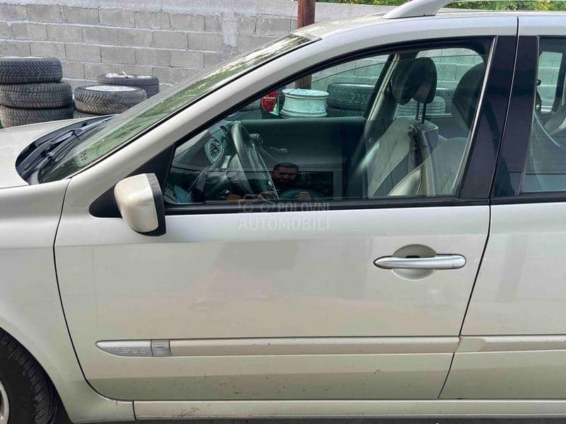 Vrata prednja leva MV190