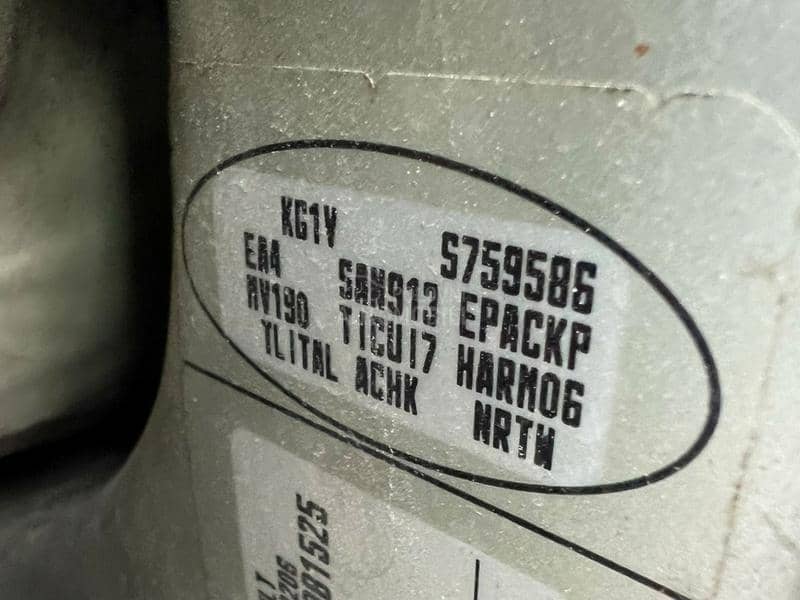 Vrata prednja desna MV190