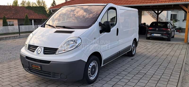 Renault Trafic 2.0 dci 115