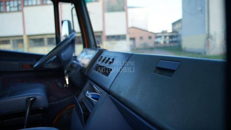 Mercedes Benz vario 814 d