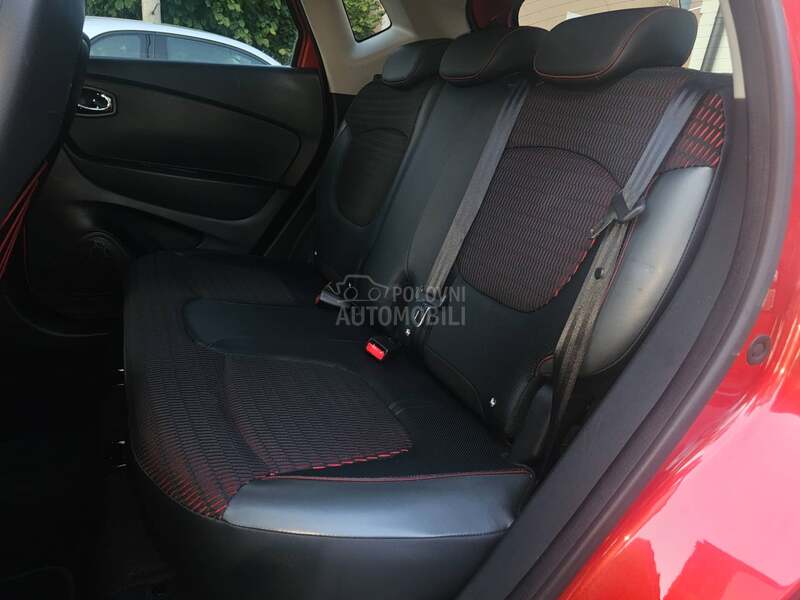 Renault Captur 1.2 HELLY HANSEN AT