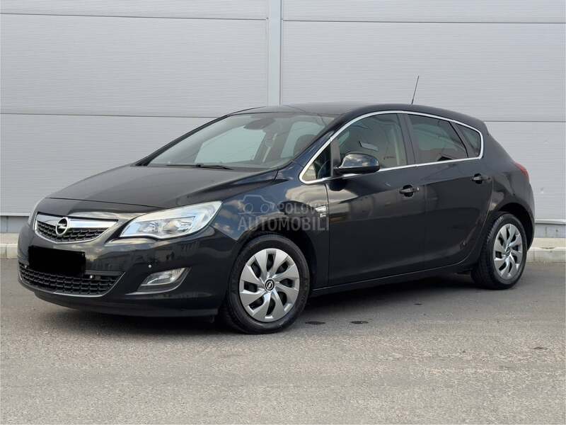 Opel Astra J 1.7CDTI 150Godina