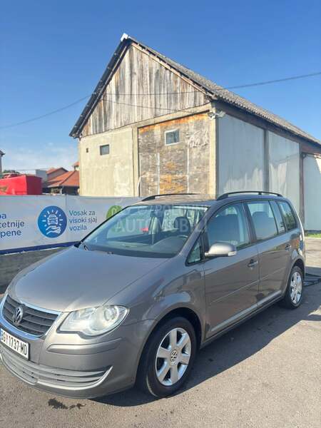 Volkswagen Touran 2.0 cng 6 br