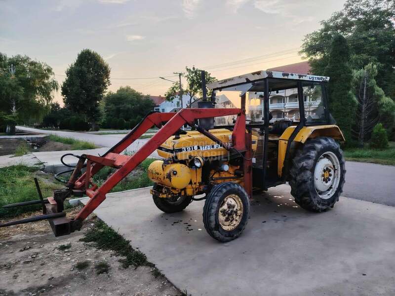 New Holland 3910