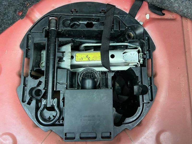 Set (dizalica, ključ i kuka)