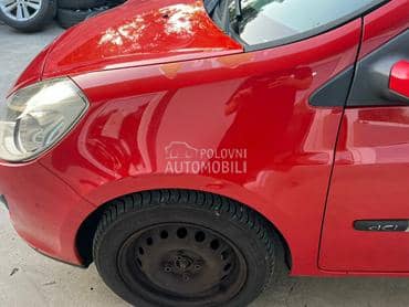 Krilo levo crveno TED75 za Renault Clio od 2005. do 2014. god.