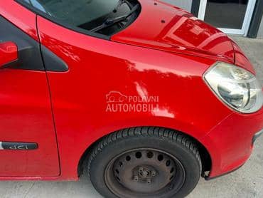 Krilo desno crveno TED75 za Renault Clio od 2005. do 2014. god.