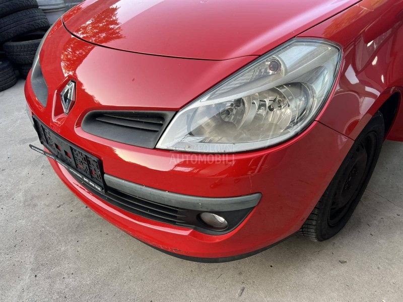 Branik prednji crveni TED75