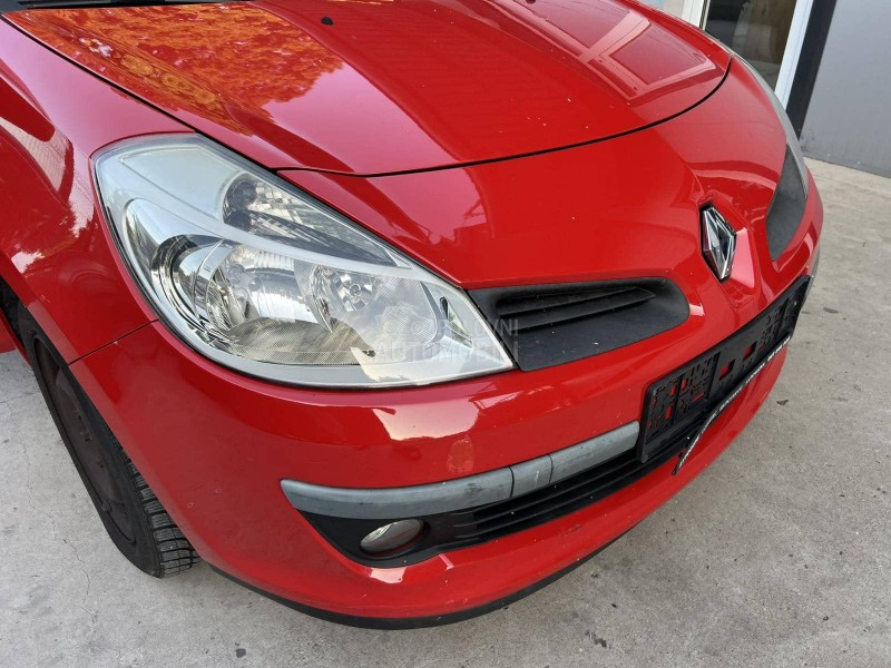 Branik prednji crveni TED75