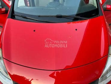 Hauba crvena TED75 za Renault Clio od 2005. do 2009. god.