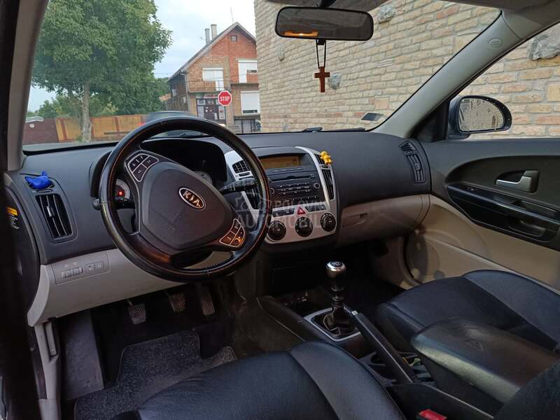 Kia cee`d 1.6 CRDI