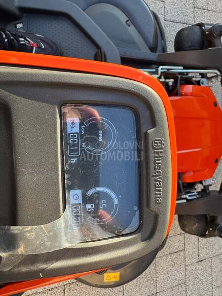 Husqvarna R 420 TSX AWD