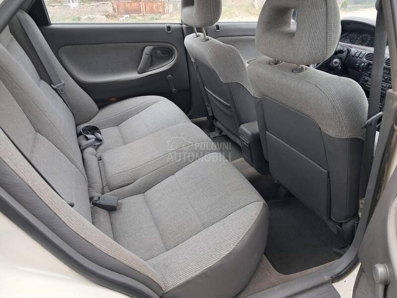Mazda 626 1.8i