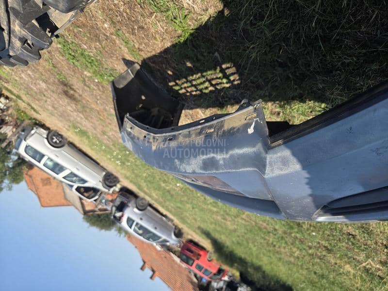 Prednji branik komplet