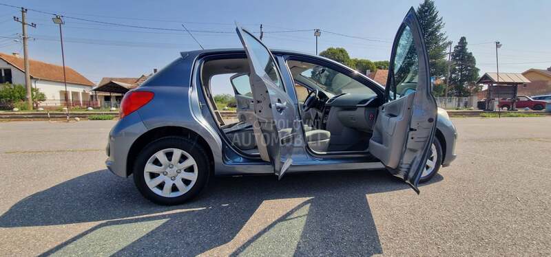 Peugeot 207 207
