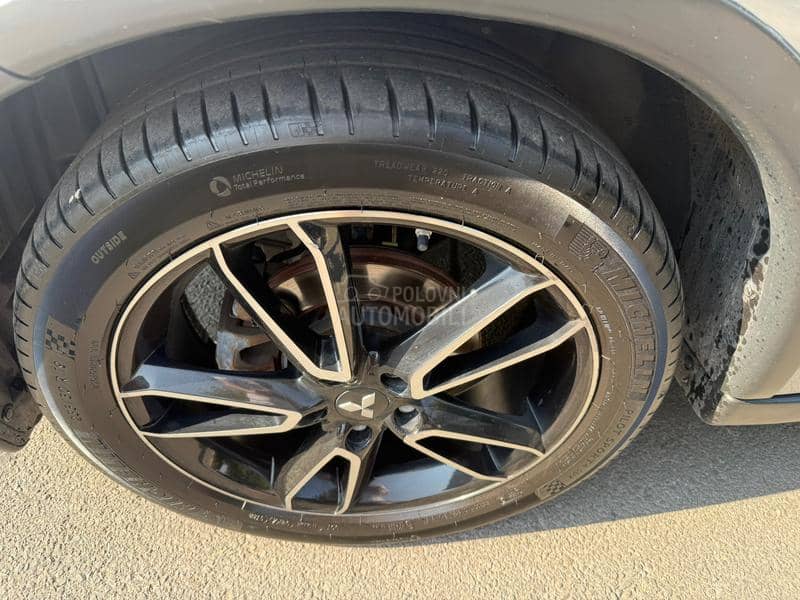 Mitsubishi Outlander 2.2DI-D