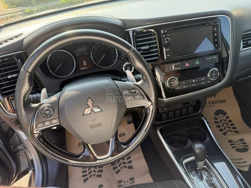 Mitsubishi Outlander 2.2DI-D