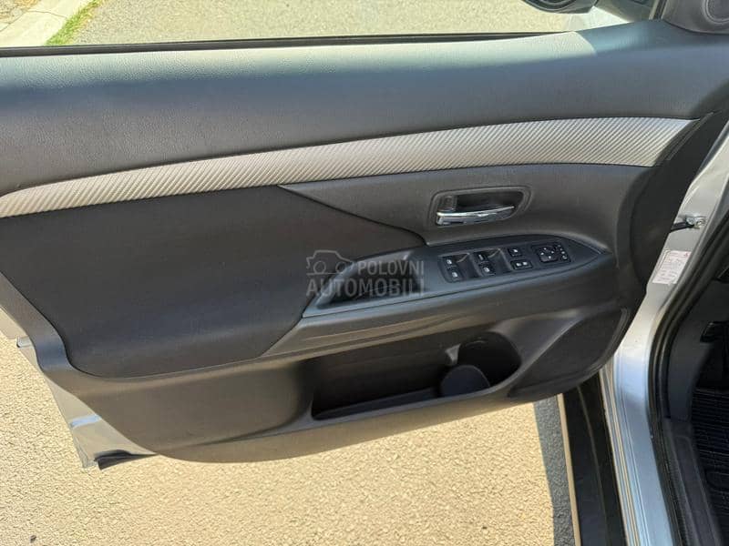 Mitsubishi Outlander 2.2DI-D