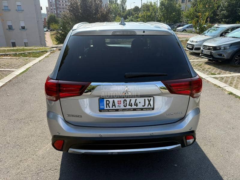 Mitsubishi Outlander 2.2DI-D