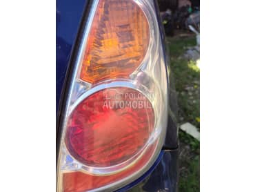 stop svetla za Suzuki Liana od 2000. do 2007. god.