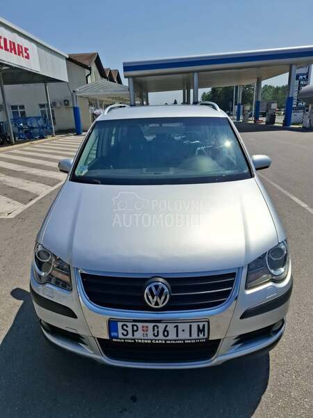 Volkswagen Touran 1.9 tdi cross