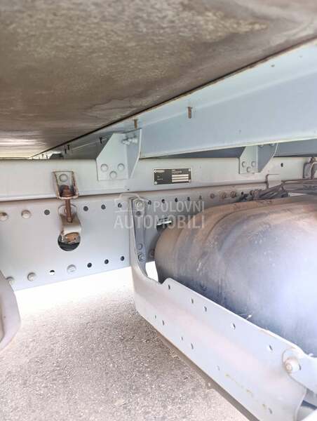 Mercedes Benz atego 815