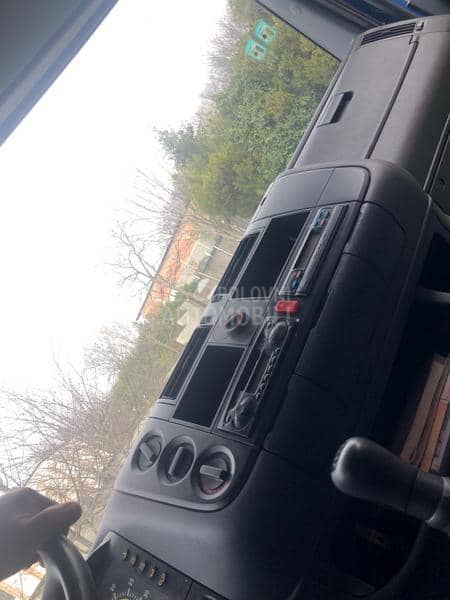 Mercedes Benz atego 815