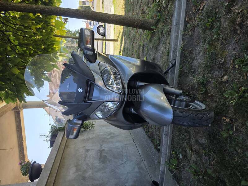 Suzuki burgman 650