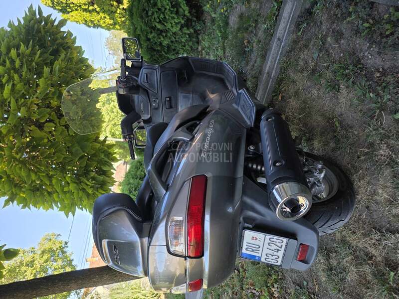 Suzuki burgman 650