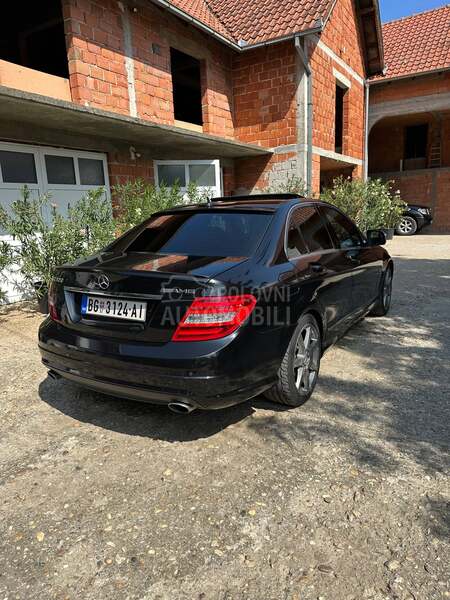 Mercedes Benz C 320 AMG