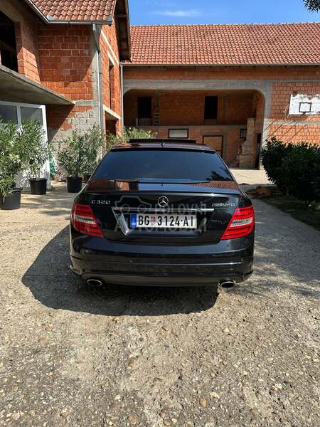 Mercedes Benz C 320 AMG