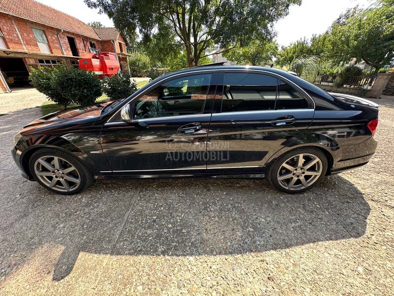 Mercedes Benz C 320 AMG