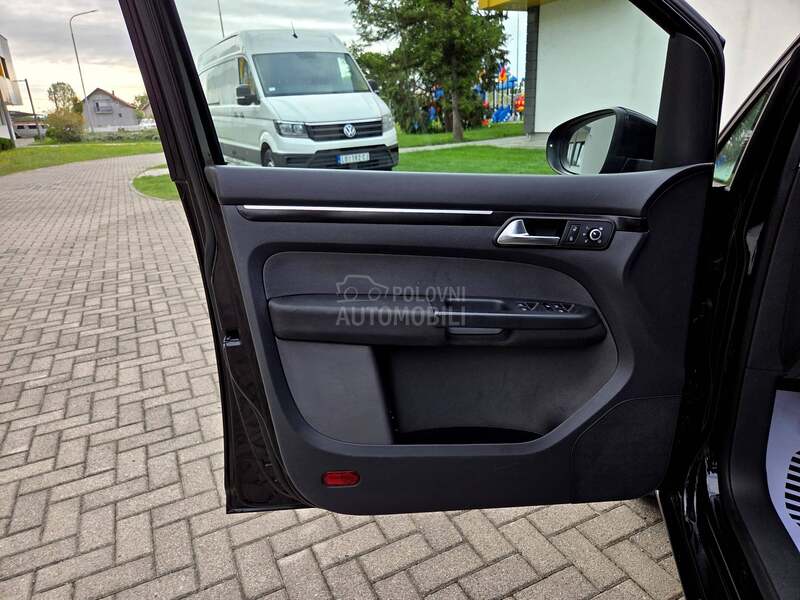 Volkswagen Touran /1.4TSI Highline/