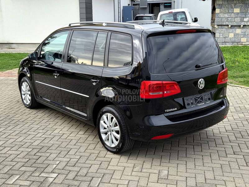 Volkswagen Touran /1.4TSI Highline/