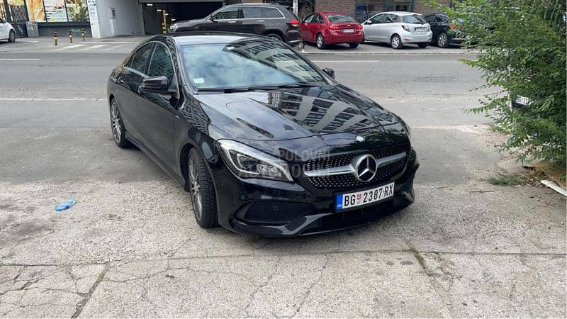 Mercedes Benz CLA 180 