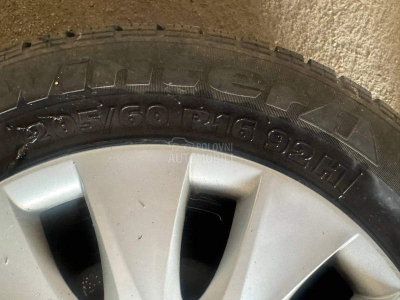 Čelične felne  16" 5 x 120