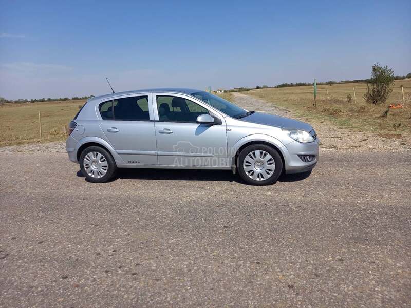 Opel Astra H 1.4LANAC