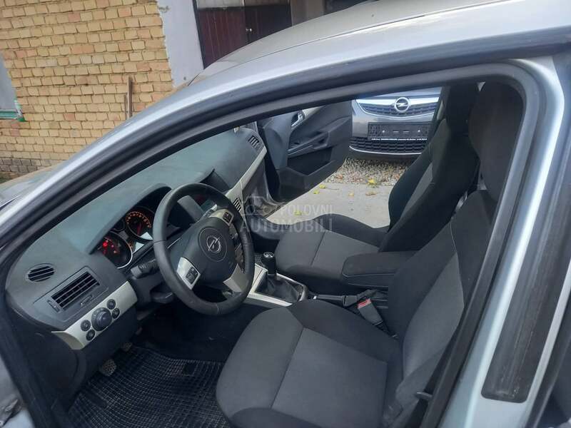 Opel Astra H 1.4LANAC