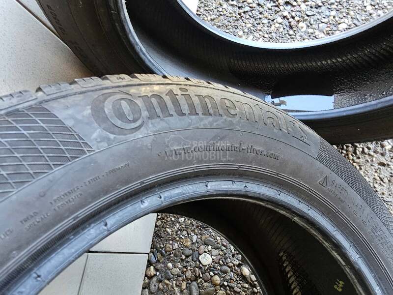 Continental 225/55 R17 Zimska